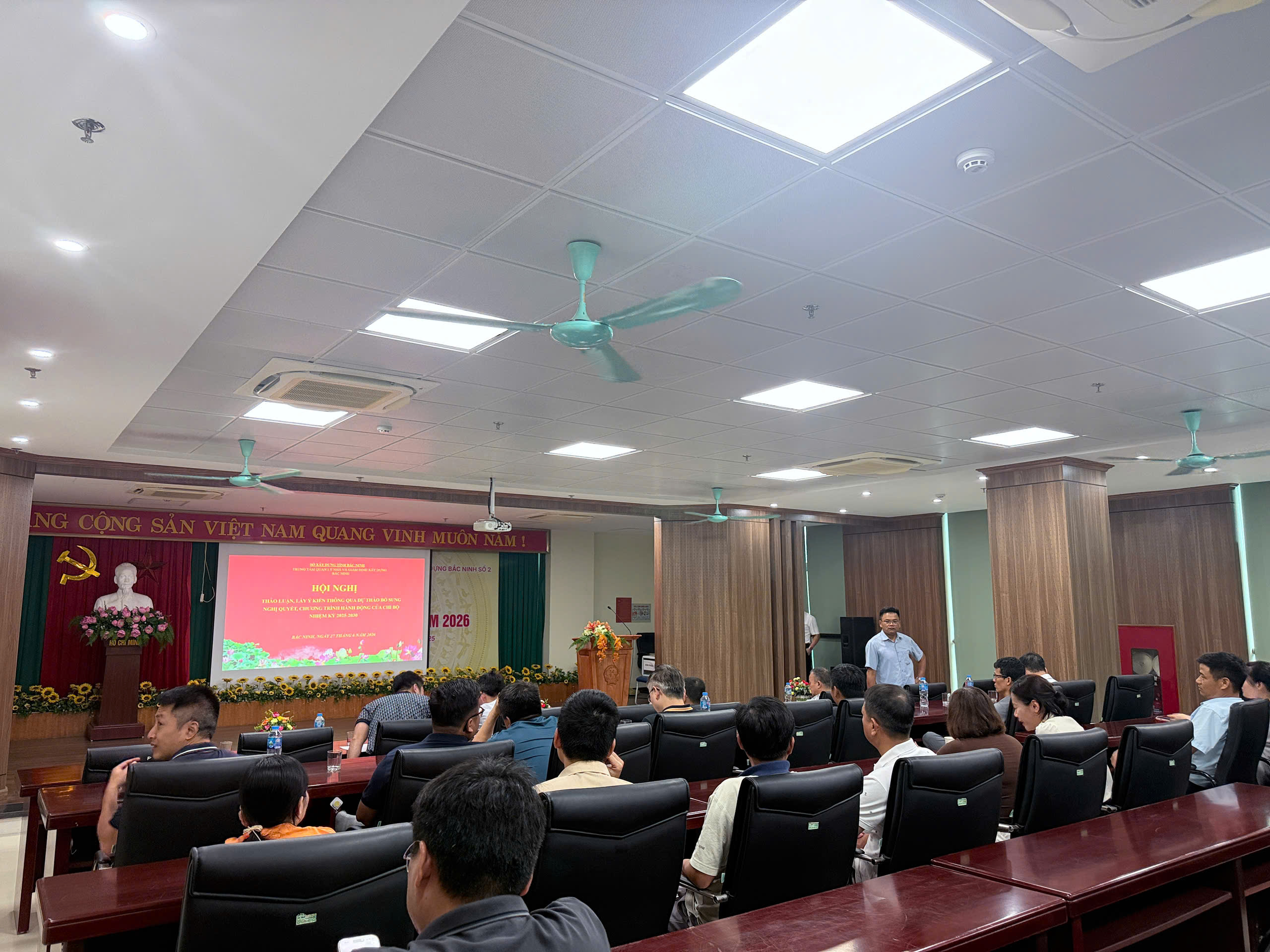 HỘI NGHỊ THẢO LUẬN, THÔNG QUA DỰ THẢO BỔ SUNG NGHỊ QUYẾT, CHƯƠNG TRÌNH HÀNH ĐỘNG CỦA CHI BỘ TRUNG TÂM THEO NHIỆM KỲ ĐIỀU CHỈNH 2025-2030